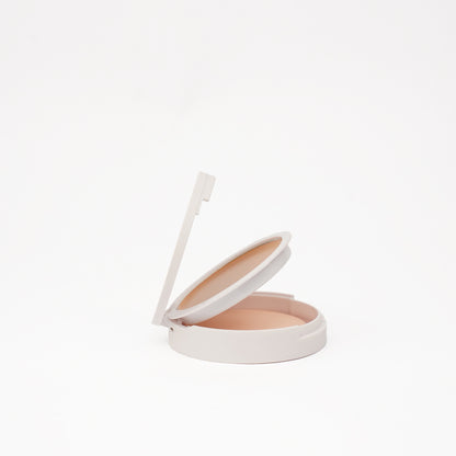 Pressed Perfection – Smooth, Matte Coverage On-the-Go