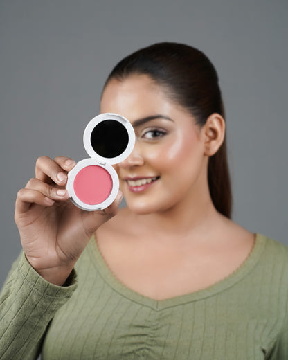 Glow Blush – Natural Glow, Bold Impact