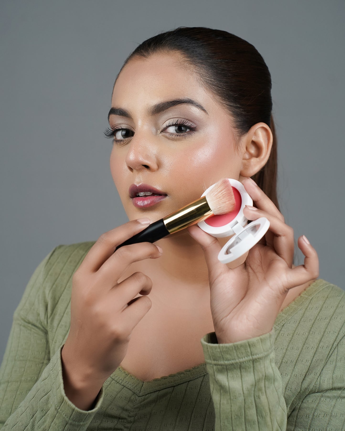 Glow Blush – Natural Glow, Bold Impact