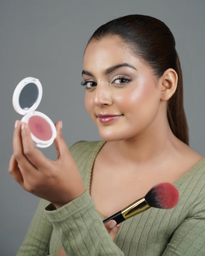 Glow Blush – Natural Glow, Bold Impact